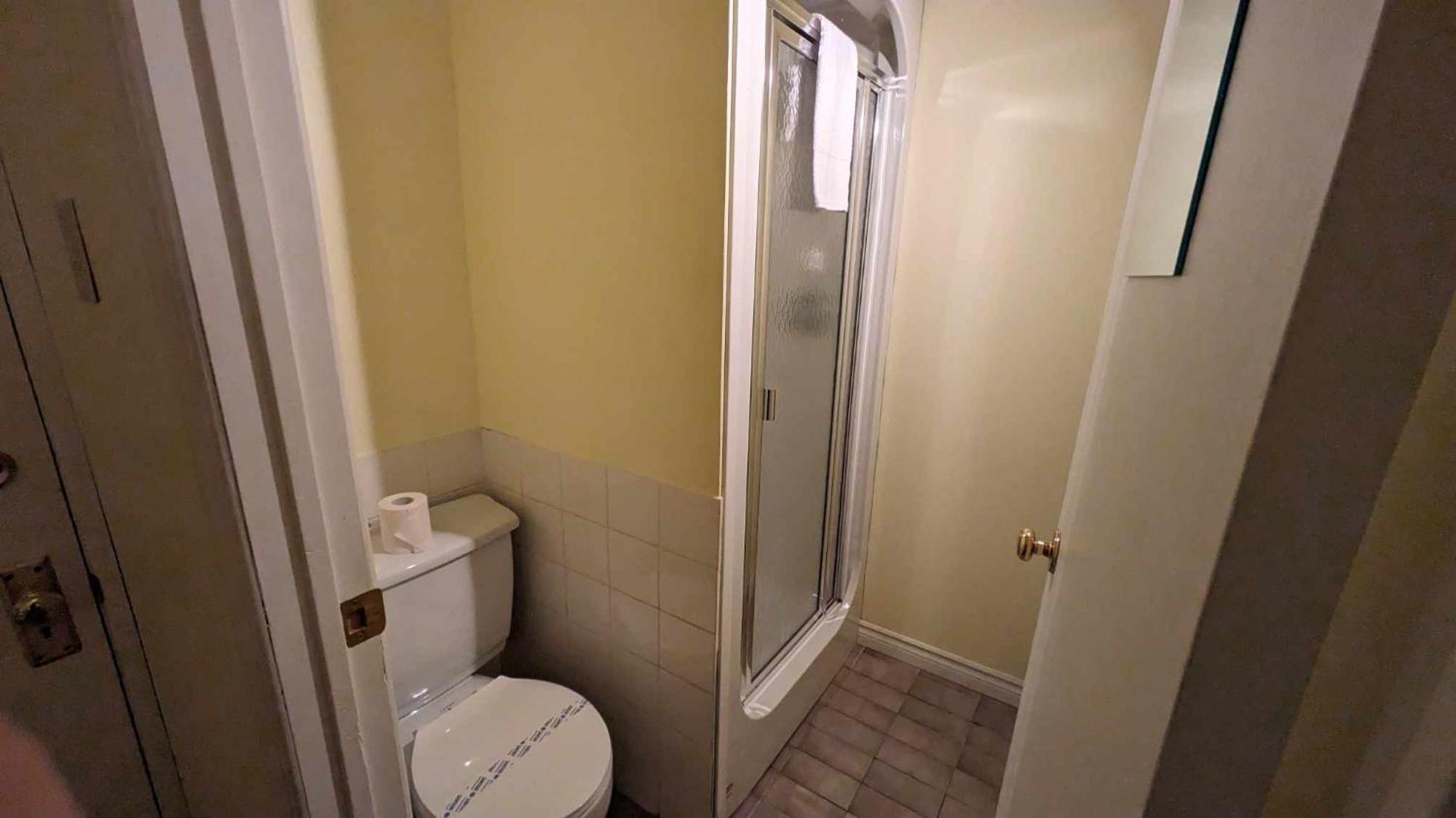 Hotel La Maison Rousseau Montmagny Pokoj fotografie