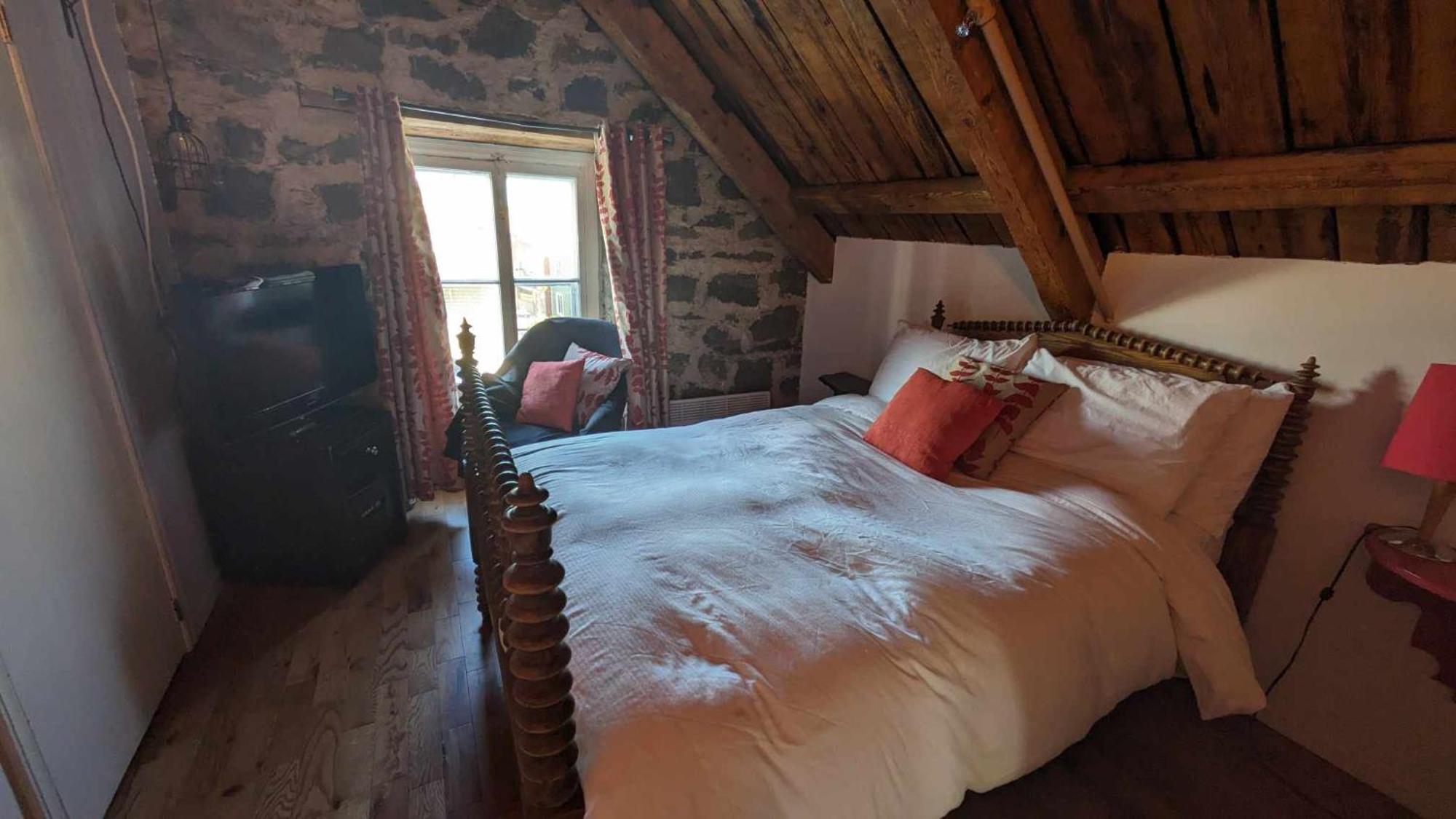 Hotel La Maison Rousseau Montmagny Pokoj fotografie