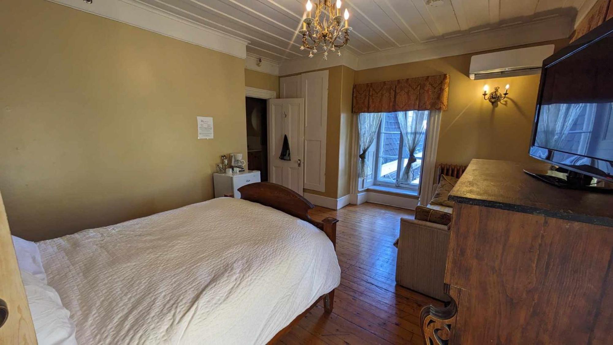 Hotel La Maison Rousseau Montmagny Pokoj fotografie