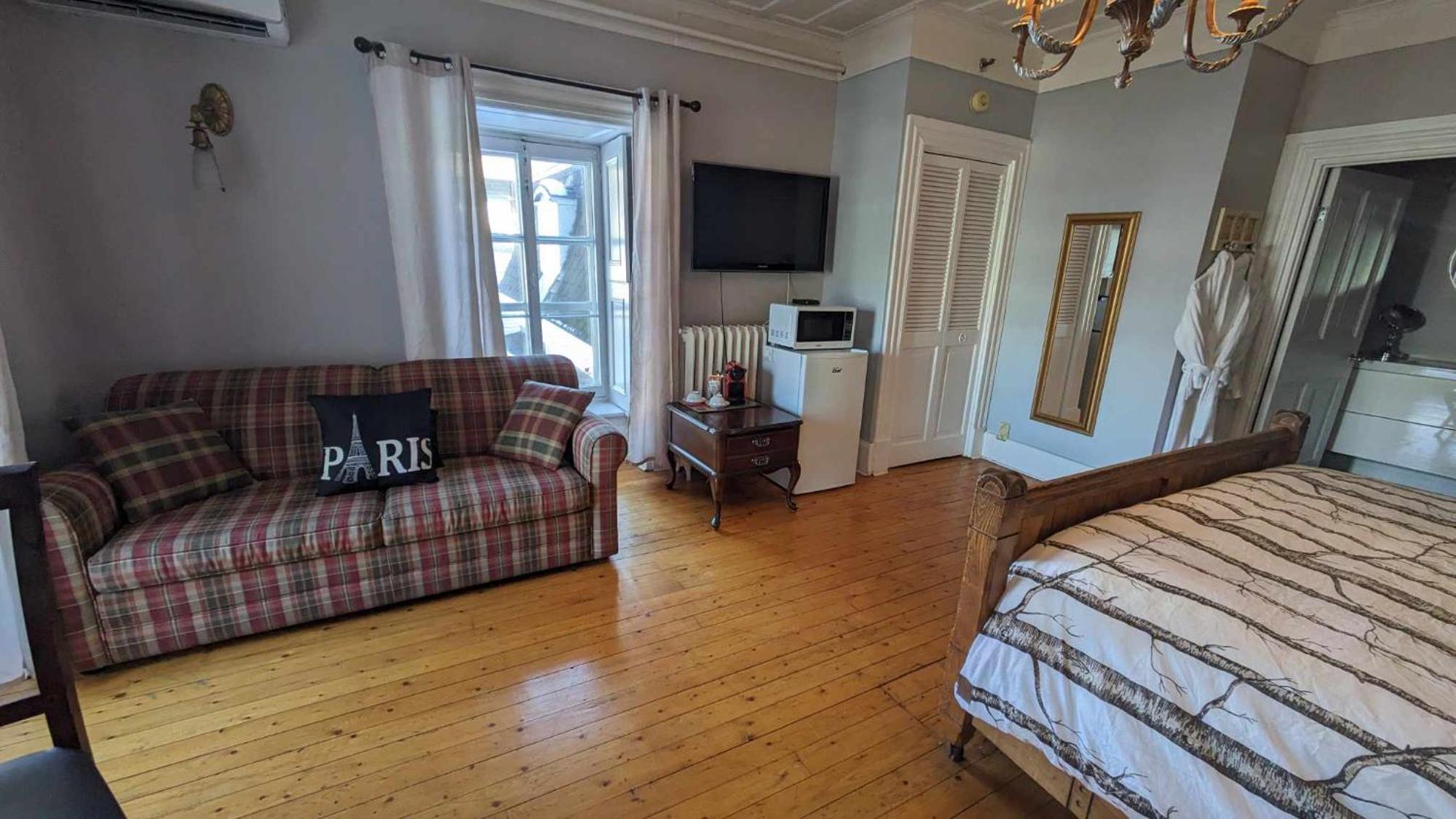 Hotel La Maison Rousseau Montmagny Pokoj fotografie