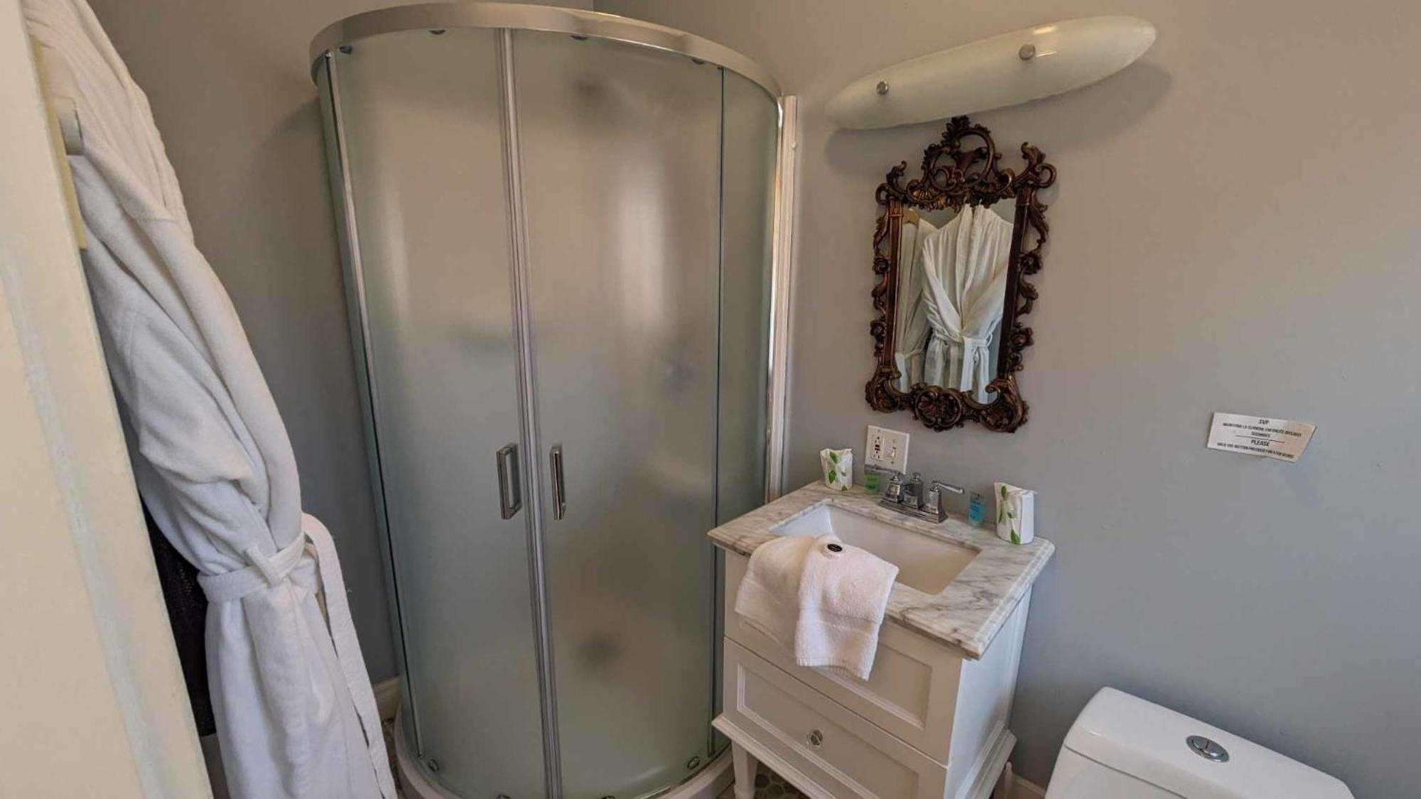 Hotel La Maison Rousseau Montmagny Pokoj fotografie